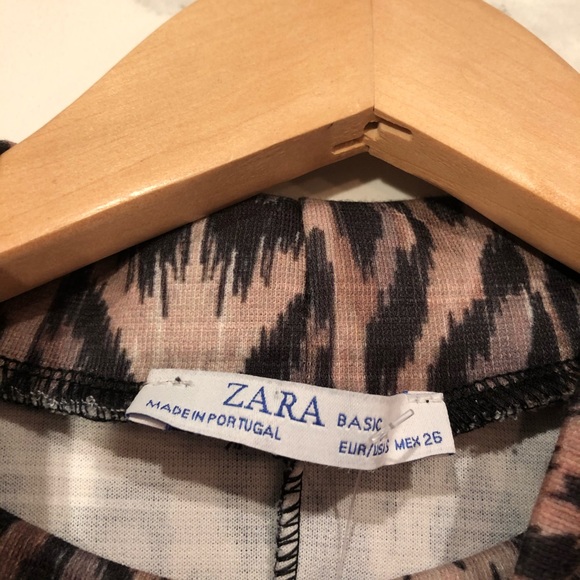 Zara leopard print top. Kimono top. - Picture 2 of 7